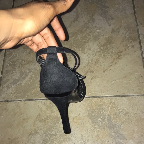 High heels - Picture 3 of 4